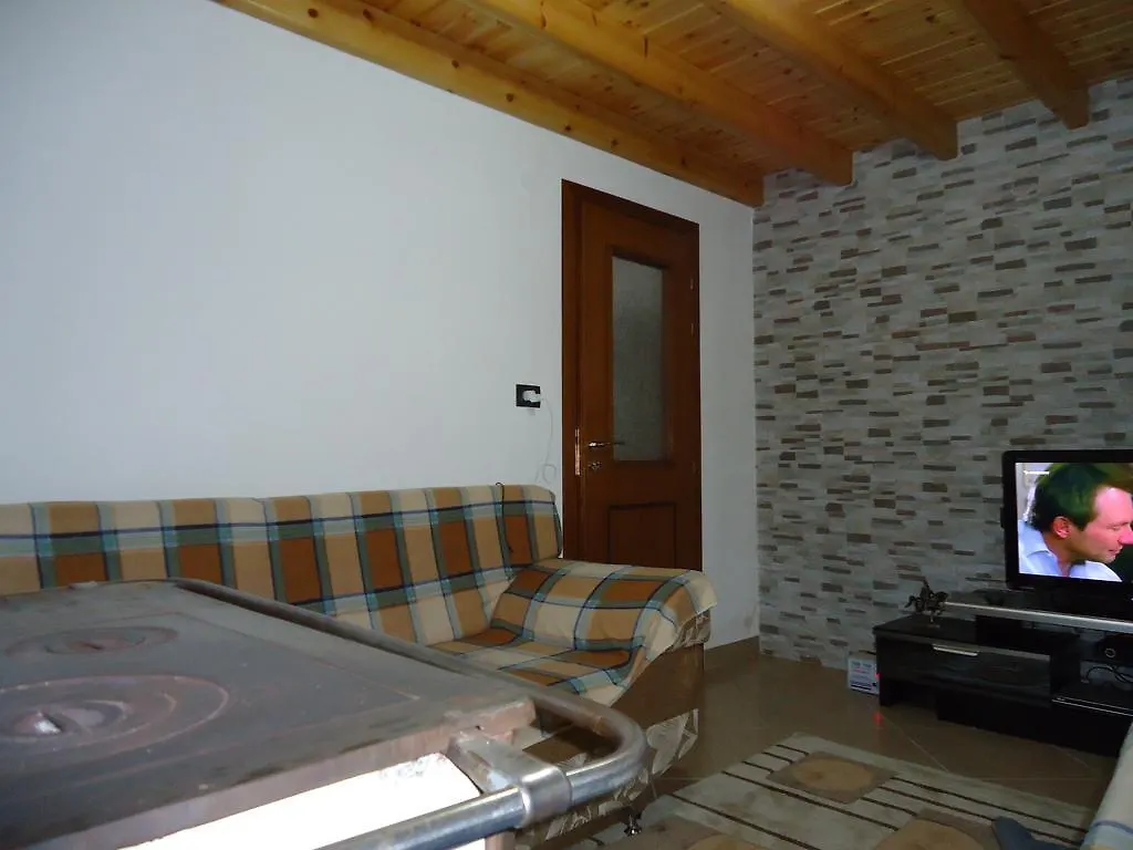 Aed Guest House Sheper Албания